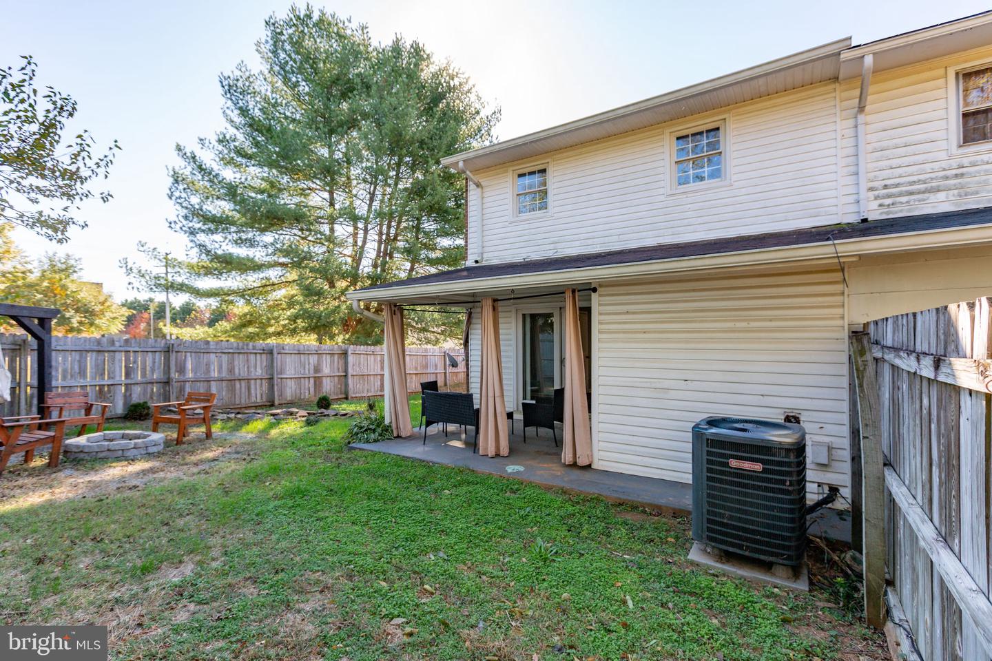 19 COVENTRY CT, FREDERICKSBURG, Virginia 22405, 3 Bedrooms Bedrooms, ,1 BathroomBathrooms,Residential,For sale,19 COVENTRY CT,VAST2042704 MLS # VAST2042704 19 COVENTRY CT, FREDERICKSBURG, Virginia 22405, 3 Bedrooms Bedrooms, ,1 BathroomBathrooms,Residential,For sale,19 COVENTRY CT,VAST2042704 MLS # VAST2042704