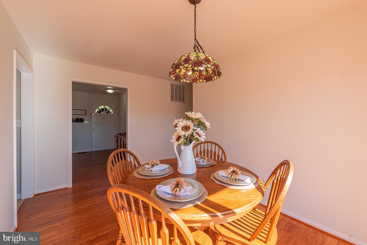 5621 OLD AUBURN RD, WARRENTON, Virginia 20187, 4 Bedrooms Bedrooms, ,2 BathroomsBathrooms,Residential,For sale,5621 OLD AUBURN RD,VAFQ2018316 MLS # VAFQ2018316 5621 OLD AUBURN RD, WARRENTON, Virginia 20187, 4 Bedrooms Bedrooms, ,2 BathroomsBathrooms,Residential,For sale,5621 OLD AUBURN RD,VAFQ2018316 MLS # VAFQ2018316