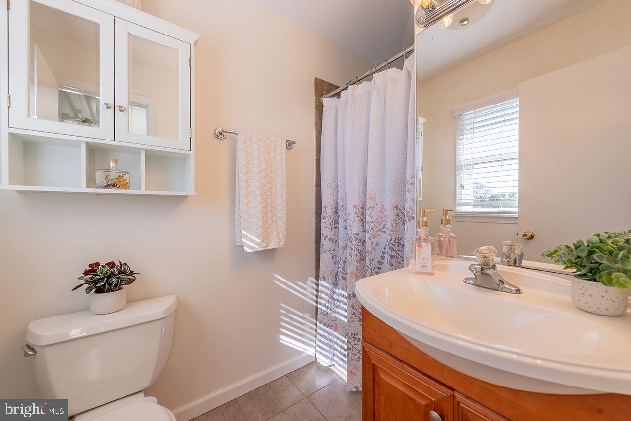5621 OLD AUBURN RD, WARRENTON, Virginia 20187, 4 Bedrooms Bedrooms, ,2 BathroomsBathrooms,Residential,For sale,5621 OLD AUBURN RD,VAFQ2018316 MLS # VAFQ2018316 5621 OLD AUBURN RD, WARRENTON, Virginia 20187, 4 Bedrooms Bedrooms, ,2 BathroomsBathrooms,Residential,For sale,5621 OLD AUBURN RD,VAFQ2018316 MLS # VAFQ2018316