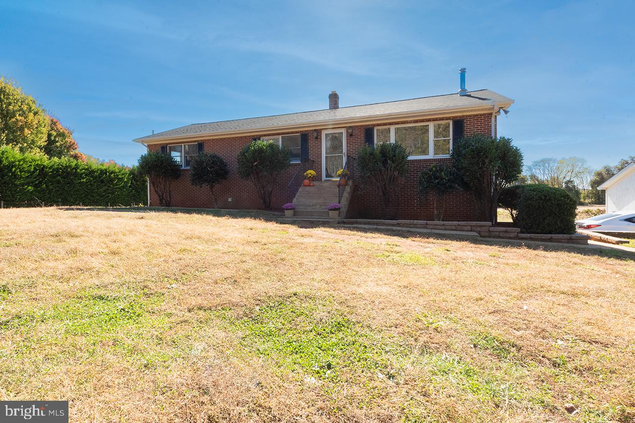 5621 OLD AUBURN RD, WARRENTON, Virginia 20187, 4 Bedrooms Bedrooms, ,2 BathroomsBathrooms,Residential,For sale,5621 OLD AUBURN RD,VAFQ2018316 MLS # VAFQ2018316 5621 OLD AUBURN RD, WARRENTON, Virginia 20187, 4 Bedrooms Bedrooms, ,2 BathroomsBathrooms,Residential,For sale,5621 OLD AUBURN RD,VAFQ2018316 MLS # VAFQ2018316