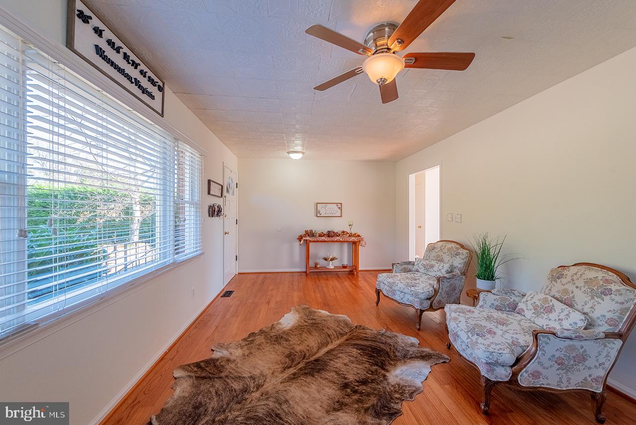 5621 OLD AUBURN RD, WARRENTON, Virginia 20187, 4 Bedrooms Bedrooms, ,2 BathroomsBathrooms,Residential,For sale,5621 OLD AUBURN RD,VAFQ2018316 MLS # VAFQ2018316 5621 OLD AUBURN RD, WARRENTON, Virginia 20187, 4 Bedrooms Bedrooms, ,2 BathroomsBathrooms,Residential,For sale,5621 OLD AUBURN RD,VAFQ2018316 MLS # VAFQ2018316