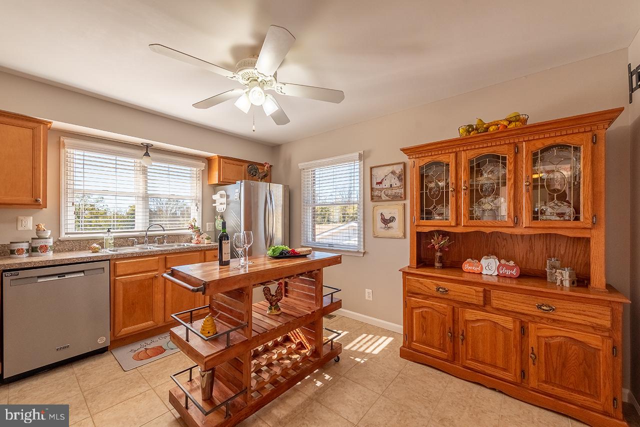 5621 OLD AUBURN RD, WARRENTON, Virginia 20187, 4 Bedrooms Bedrooms, ,2 BathroomsBathrooms,Residential,For sale,5621 OLD AUBURN RD,VAFQ2018316 MLS # VAFQ2018316 5621 OLD AUBURN RD, WARRENTON, Virginia 20187, 4 Bedrooms Bedrooms, ,2 BathroomsBathrooms,Residential,For sale,5621 OLD AUBURN RD,VAFQ2018316 MLS # VAFQ2018316