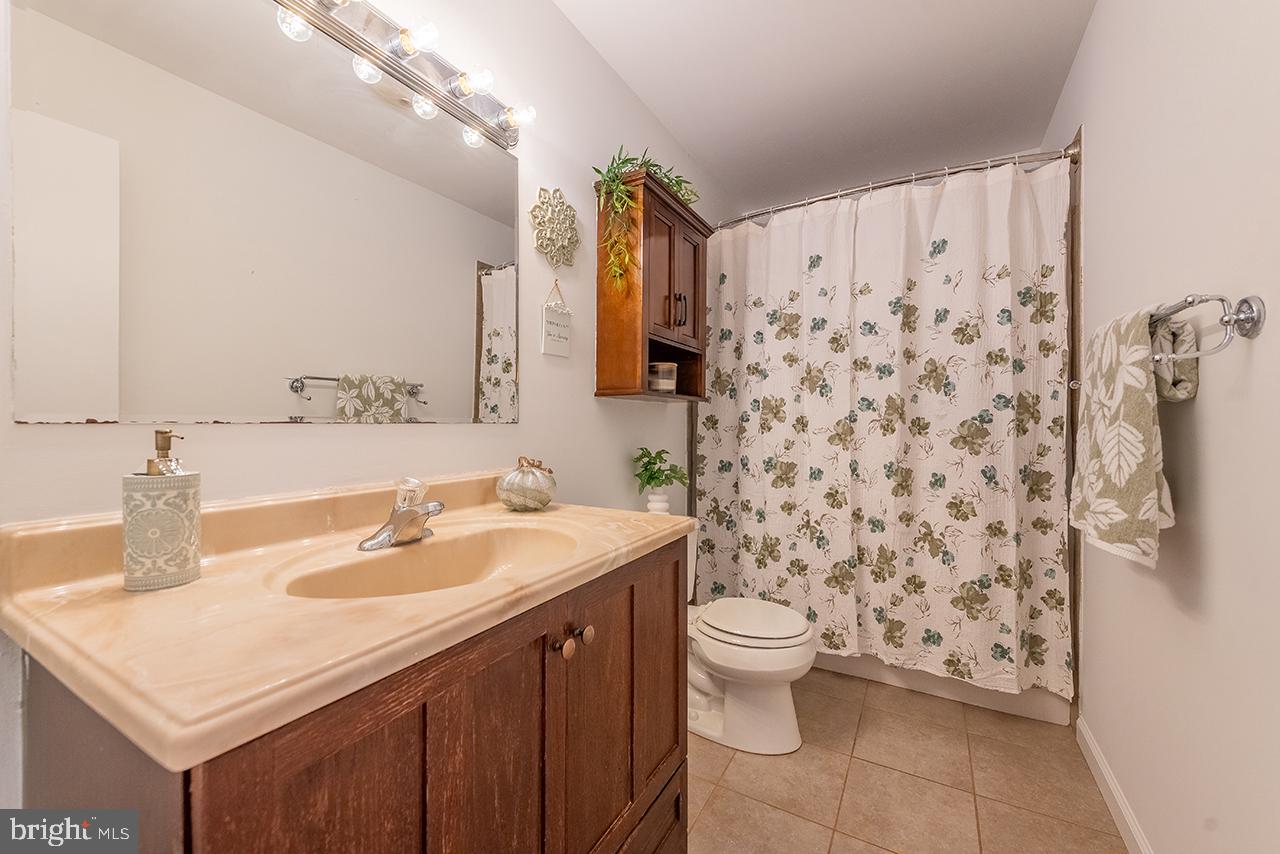 5621 OLD AUBURN RD, WARRENTON, Virginia 20187, 4 Bedrooms Bedrooms, ,2 BathroomsBathrooms,Residential,For sale,5621 OLD AUBURN RD,VAFQ2018316 MLS # VAFQ2018316 5621 OLD AUBURN RD, WARRENTON, Virginia 20187, 4 Bedrooms Bedrooms, ,2 BathroomsBathrooms,Residential,For sale,5621 OLD AUBURN RD,VAFQ2018316 MLS # VAFQ2018316