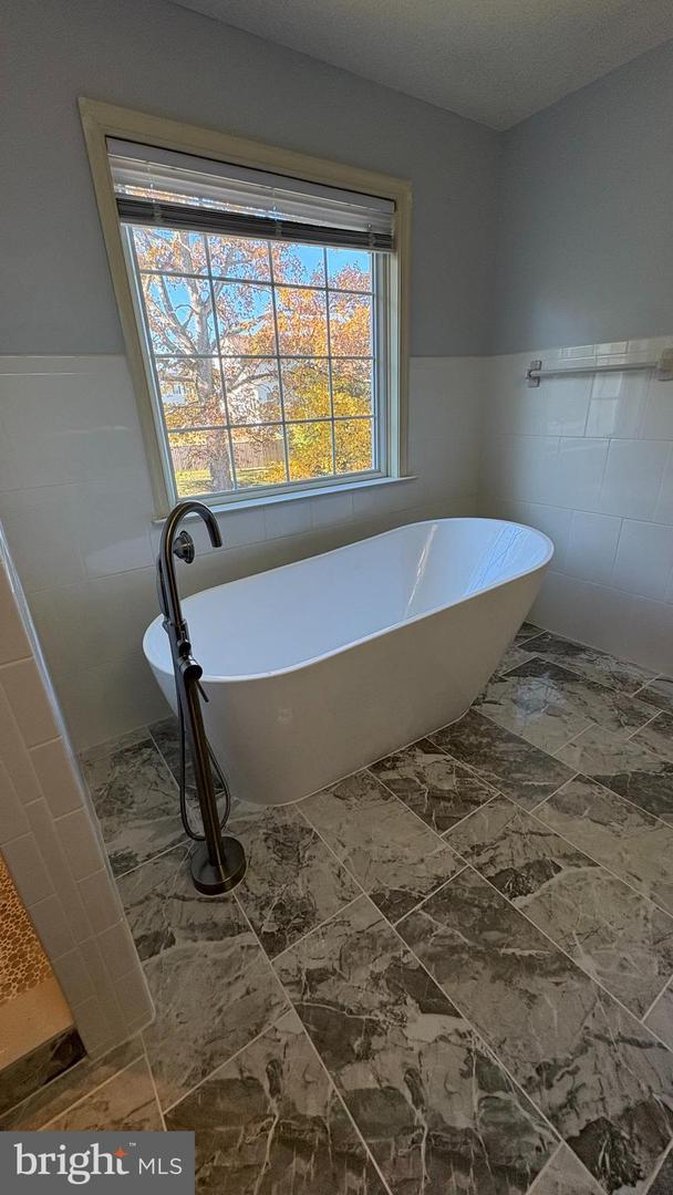 116 BARKWOOD DR, STEPHENS CITY, Virginia 22655, 4 Bedrooms Bedrooms, 15 Rooms Rooms,2 BathroomsBathrooms,Residential,For sale,116 BARKWOOD DR,VAFV2036860 MLS # VAFV2036860 116 BARKWOOD DR, STEPHENS CITY, Virginia 22655, 4 Bedrooms Bedrooms, 15 Rooms Rooms,2 BathroomsBathrooms,Residential,For sale,116 BARKWOOD DR,VAFV2036860 MLS # VAFV2036860