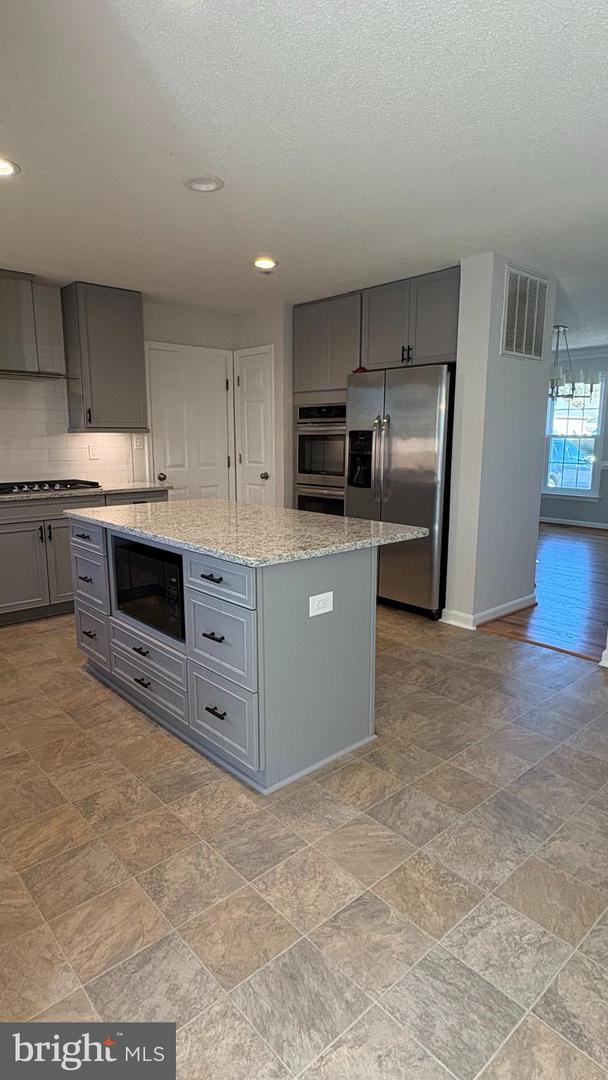 116 BARKWOOD DR, STEPHENS CITY, Virginia 22655, 4 Bedrooms Bedrooms, 15 Rooms Rooms,2 BathroomsBathrooms,Residential,For sale,116 BARKWOOD DR,VAFV2036860 MLS # VAFV2036860 116 BARKWOOD DR, STEPHENS CITY, Virginia 22655, 4 Bedrooms Bedrooms, 15 Rooms Rooms,2 BathroomsBathrooms,Residential,For sale,116 BARKWOOD DR,VAFV2036860 MLS # VAFV2036860