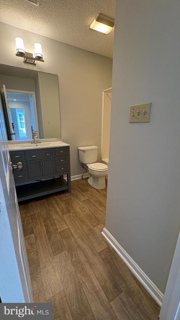 116 BARKWOOD DR, STEPHENS CITY, Virginia 22655, 4 Bedrooms Bedrooms, 15 Rooms Rooms,2 BathroomsBathrooms,Residential,For sale,116 BARKWOOD DR,VAFV2036860 MLS # VAFV2036860 116 BARKWOOD DR, STEPHENS CITY, Virginia 22655, 4 Bedrooms Bedrooms, 15 Rooms Rooms,2 BathroomsBathrooms,Residential,For sale,116 BARKWOOD DR,VAFV2036860 MLS # VAFV2036860