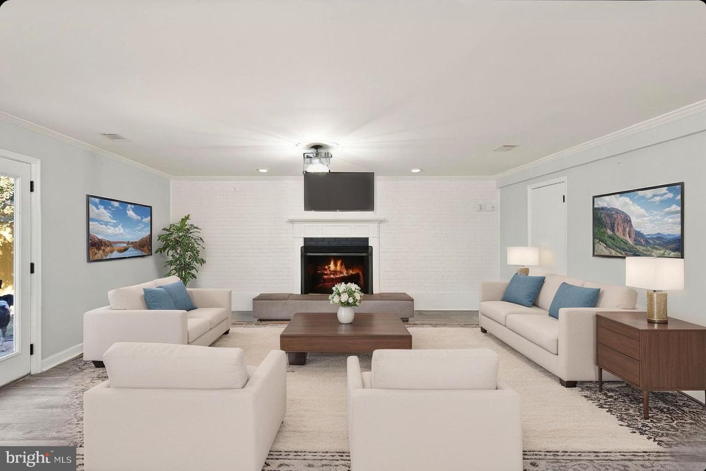 4006 NOVAR DR, CHANTILLY, Virginia 20151, 4 Bedrooms Bedrooms, ,2 BathroomsBathrooms,Residential,For sale,4006 NOVAR DR,VAFX2268096 MLS # VAFX2268096