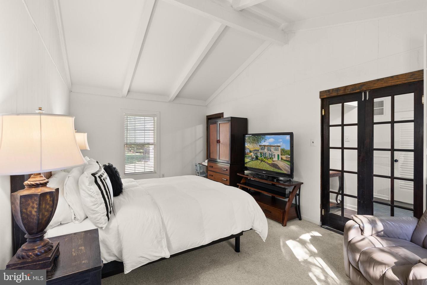 4006 NOVAR DR, CHANTILLY, Virginia 20151, 4 Bedrooms Bedrooms, ,2 BathroomsBathrooms,Residential,For sale,4006 NOVAR DR,VAFX2268096 MLS # VAFX2268096