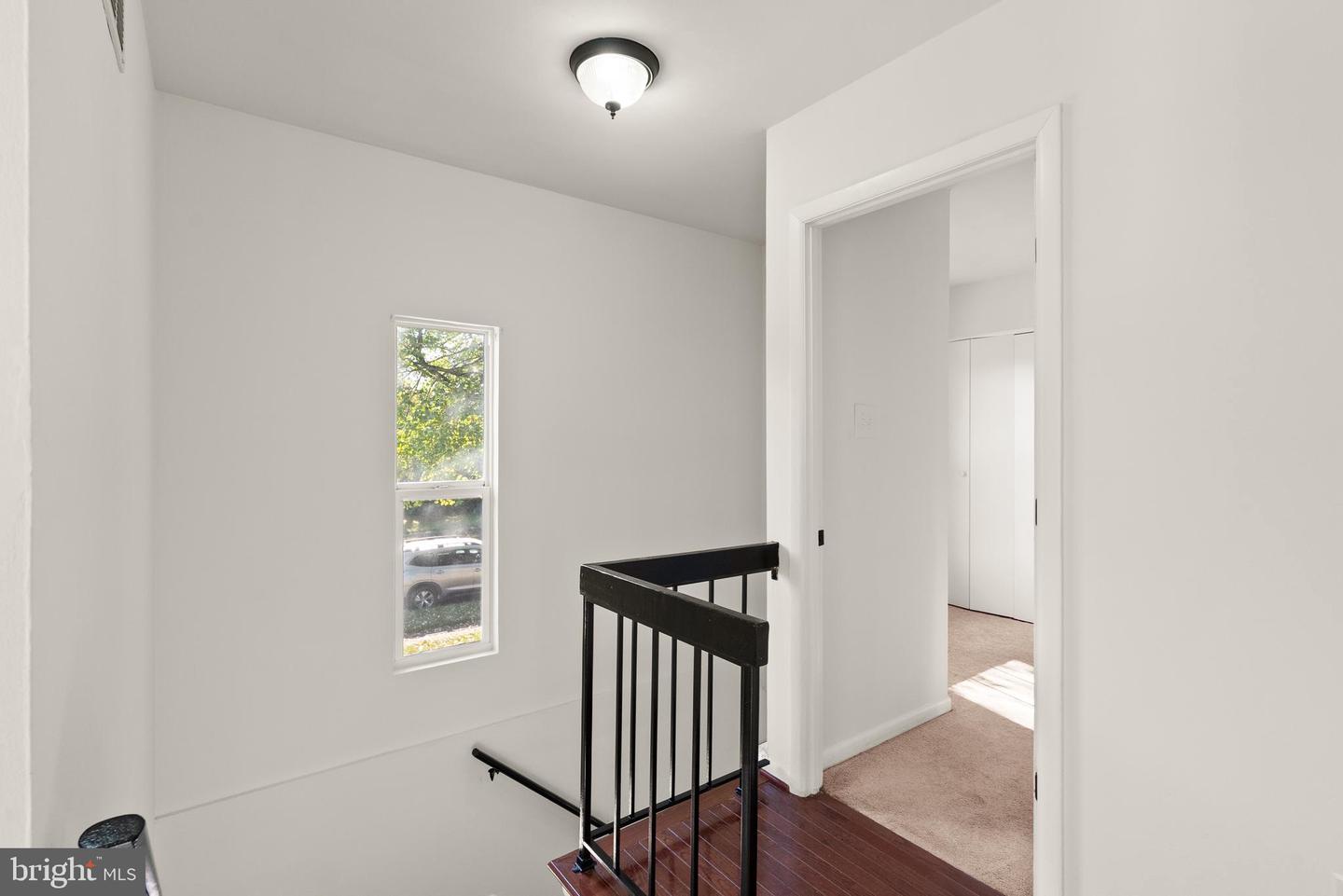 4006 NOVAR DR, CHANTILLY, Virginia 20151, 4 Bedrooms Bedrooms, ,2 BathroomsBathrooms,Residential,For sale,4006 NOVAR DR,VAFX2268096 MLS # VAFX2268096