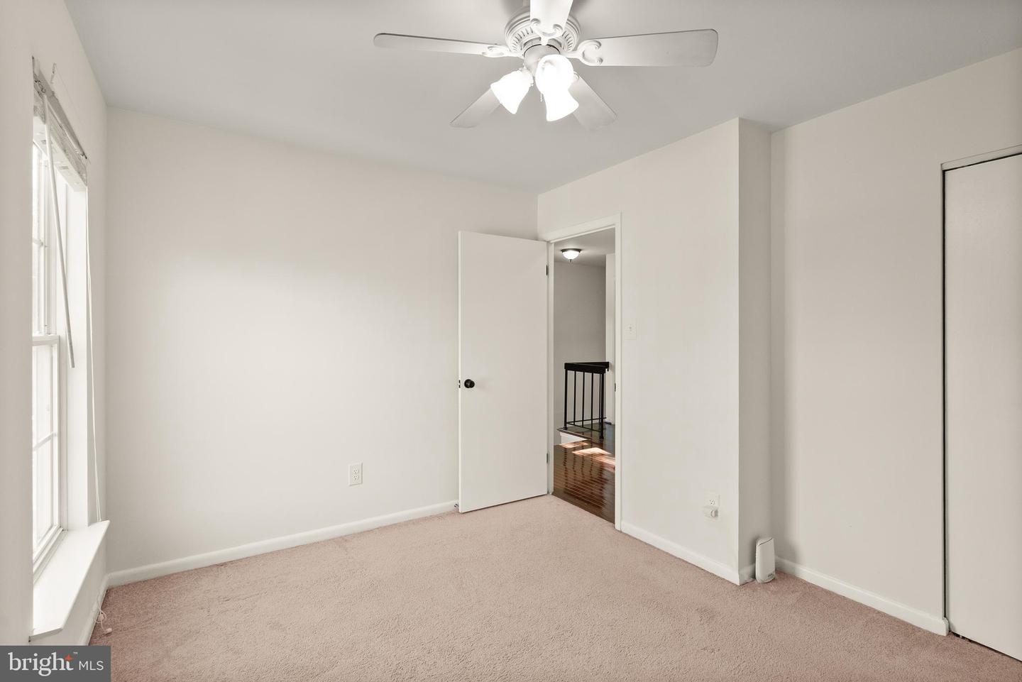 4006 NOVAR DR, CHANTILLY, Virginia 20151, 4 Bedrooms Bedrooms, ,2 BathroomsBathrooms,Residential,For sale,4006 NOVAR DR,VAFX2268096 MLS # VAFX2268096