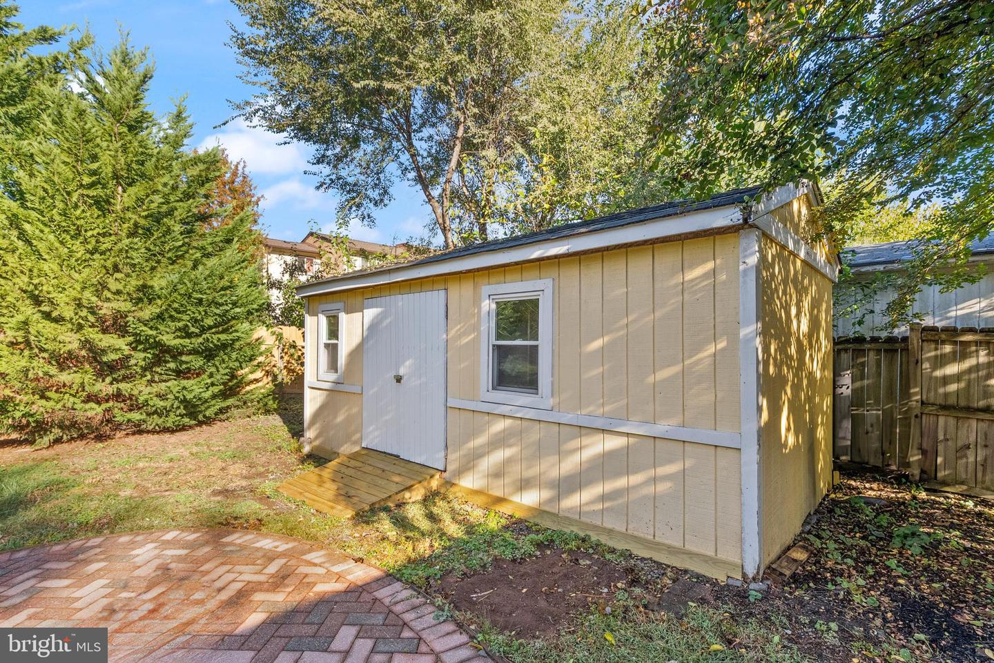 4006 NOVAR DR, CHANTILLY, Virginia 20151, 4 Bedrooms Bedrooms, ,2 BathroomsBathrooms,Residential,For sale,4006 NOVAR DR,VAFX2268096 MLS # VAFX2268096