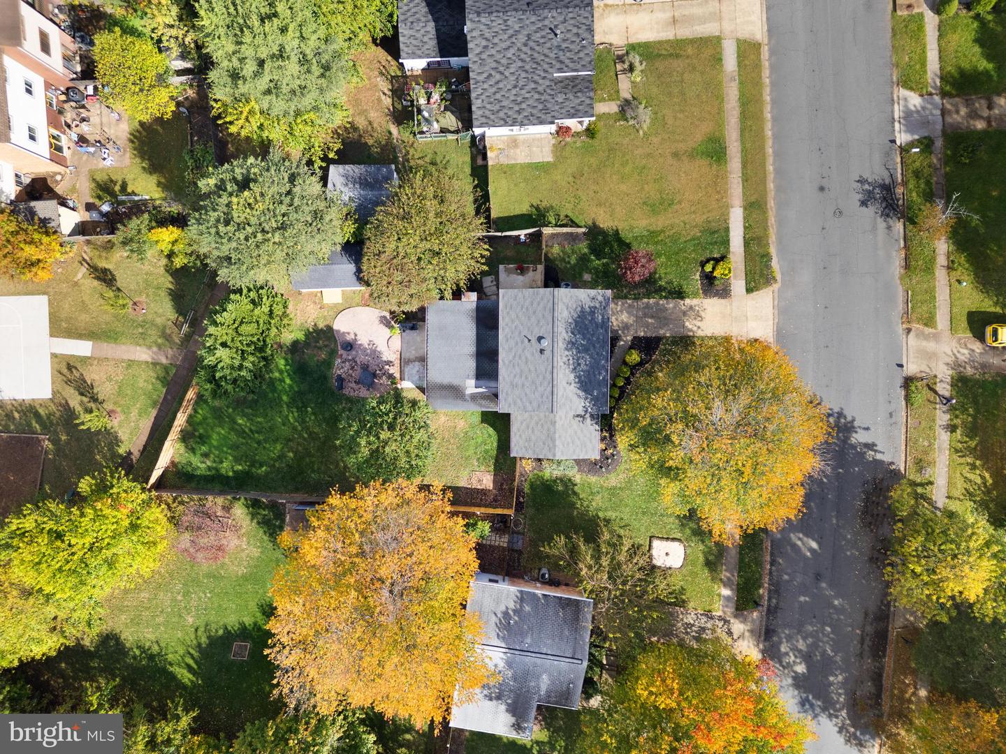 4006 NOVAR DR, CHANTILLY, Virginia 20151, 4 Bedrooms Bedrooms, ,2 BathroomsBathrooms,Residential,For sale,4006 NOVAR DR,VAFX2268096 MLS # VAFX2268096