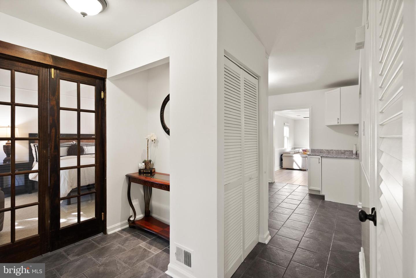 4006 NOVAR DR, CHANTILLY, Virginia 20151, 4 Bedrooms Bedrooms, ,2 BathroomsBathrooms,Residential,For sale,4006 NOVAR DR,VAFX2268096 MLS # VAFX2268096