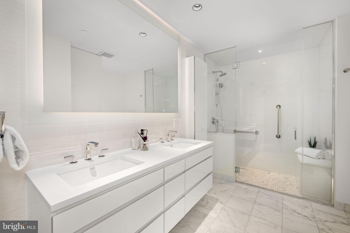 2501 M ST NW #T04, WASHINGTON, District Of Columbia 20037, 2 Bedrooms Bedrooms, ,2 BathroomsBathrooms,Residential,For sale,2501 M ST NW #T04,DCDC2223030 MLS # DCDC2223030 2501 M ST NW #T04, WASHINGTON, District Of Columbia 20037, 2 Bedrooms Bedrooms, ,2 BathroomsBathrooms,Residential,For sale,2501 M ST NW #T04,DCDC2223030 MLS # DCDC2223030