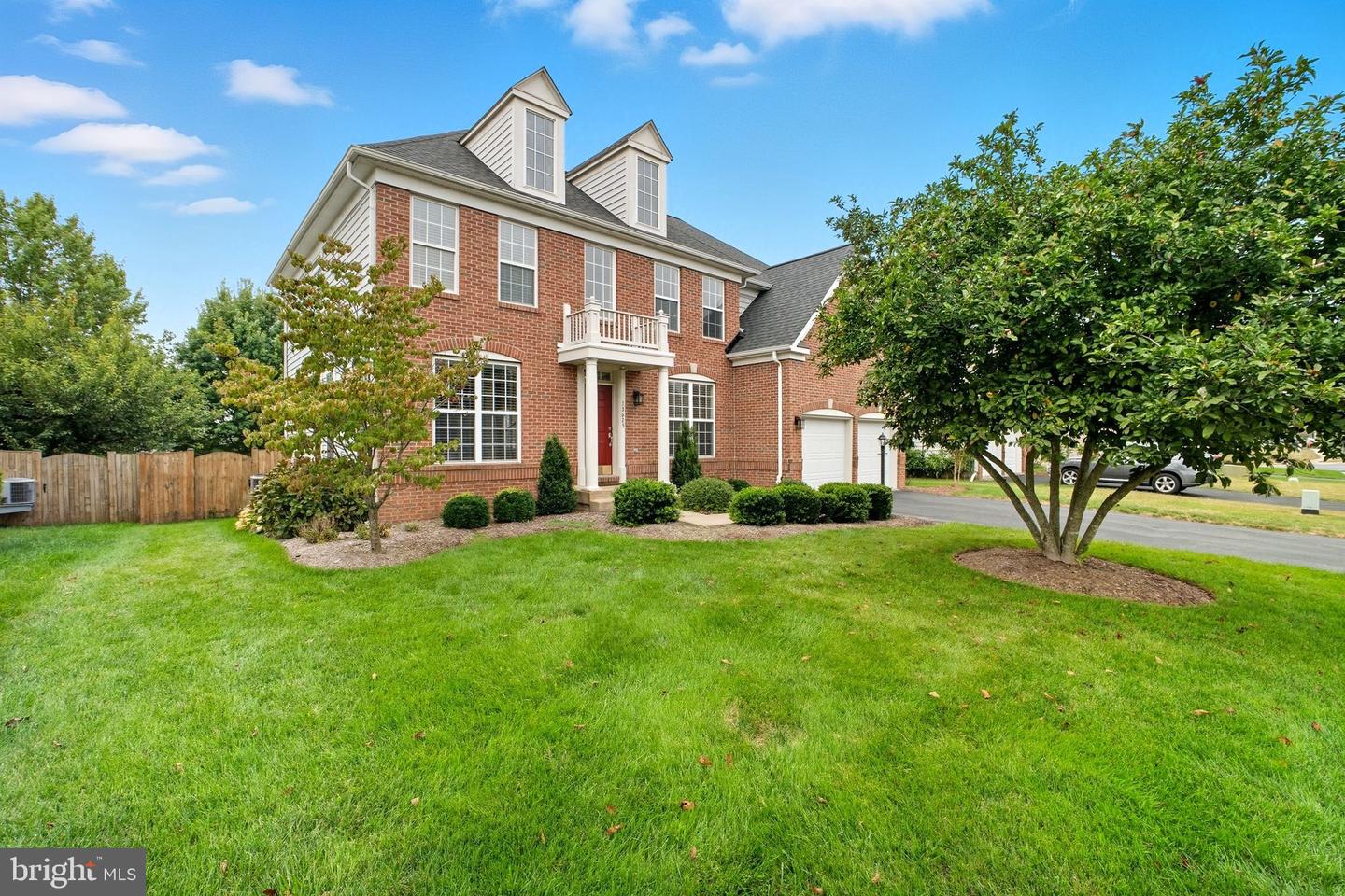 13625 AMERICA DR, BRISTOW, Virginia 20136, 4 Bedrooms Bedrooms, 17 Rooms Rooms,3 BathroomsBathrooms,Residential,For sale,13625 AMERICA DR,VAPW2104368 MLS # VAPW2104368 13625 AMERICA DR, BRISTOW, Virginia 20136, 4 Bedrooms Bedrooms, 17 Rooms Rooms,3 BathroomsBathrooms,Residential,For sale,13625 AMERICA DR,VAPW2104368 MLS # VAPW2104368