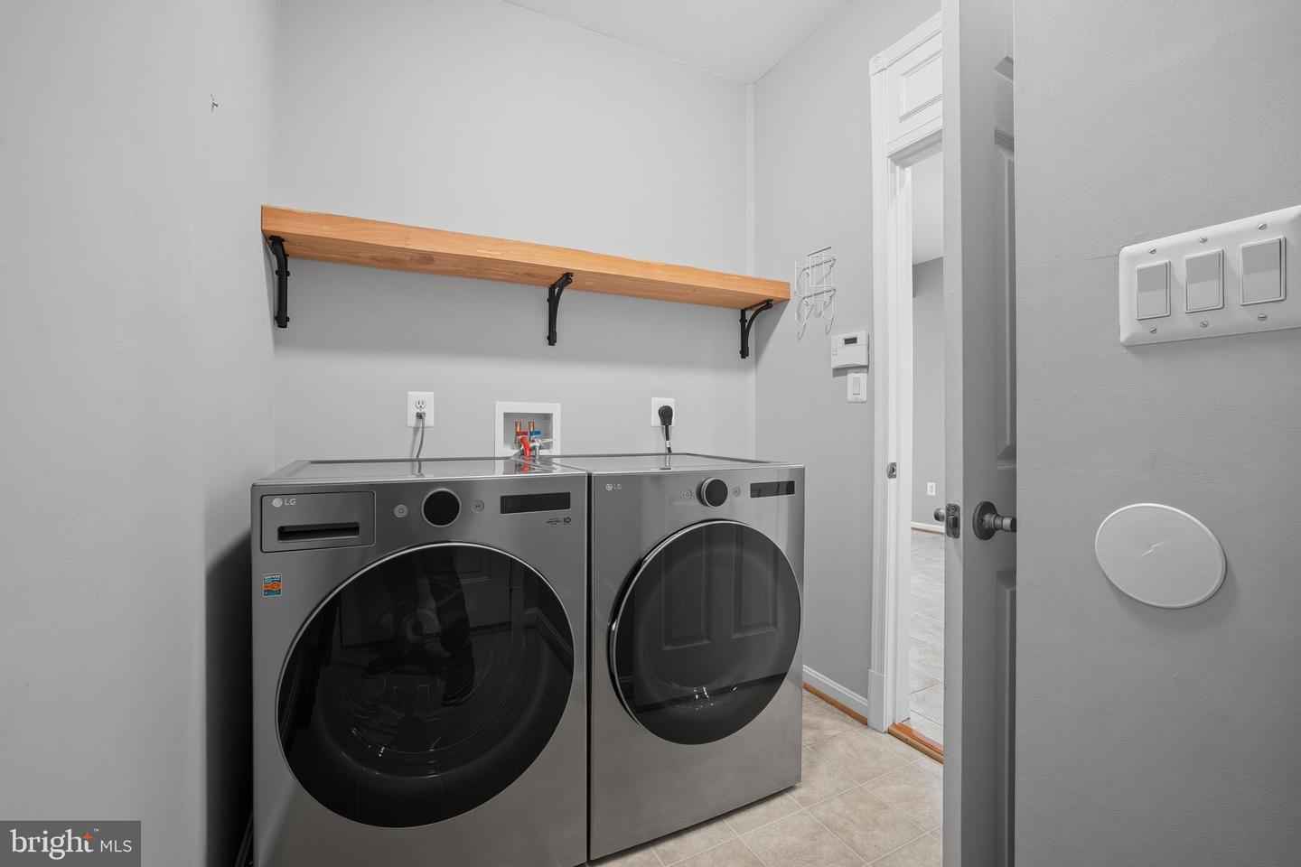 13625 AMERICA DR, BRISTOW, Virginia 20136, 4 Bedrooms Bedrooms, 17 Rooms Rooms,3 BathroomsBathrooms,Residential,For sale,13625 AMERICA DR,VAPW2104368 MLS # VAPW2104368 13625 AMERICA DR, BRISTOW, Virginia 20136, 4 Bedrooms Bedrooms, 17 Rooms Rooms,3 BathroomsBathrooms,Residential,For sale,13625 AMERICA DR,VAPW2104368 MLS # VAPW2104368