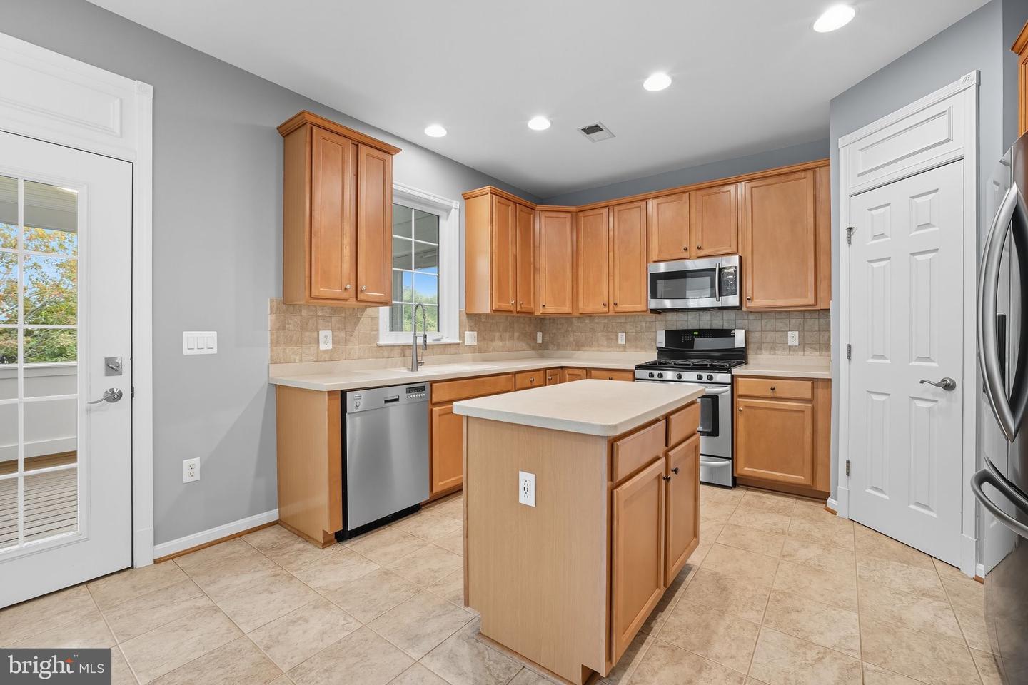 13625 AMERICA DR, BRISTOW, Virginia 20136, 4 Bedrooms Bedrooms, 17 Rooms Rooms,3 BathroomsBathrooms,Residential,For sale,13625 AMERICA DR,VAPW2104368 MLS # VAPW2104368 13625 AMERICA DR, BRISTOW, Virginia 20136, 4 Bedrooms Bedrooms, 17 Rooms Rooms,3 BathroomsBathrooms,Residential,For sale,13625 AMERICA DR,VAPW2104368 MLS # VAPW2104368