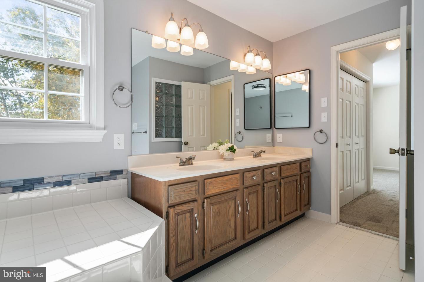 6218 STONEHUNT PL, CLIFTON, Virginia 20124, 4 Bedrooms Bedrooms, ,2 BathroomsBathrooms,Residential,For sale,6218 STONEHUNT PL,VAFX2268978 MLS # VAFX2268978 6218 STONEHUNT PL, CLIFTON, Virginia 20124, 4 Bedrooms Bedrooms, ,2 BathroomsBathrooms,Residential,For sale,6218 STONEHUNT PL,VAFX2268978 MLS # VAFX2268978