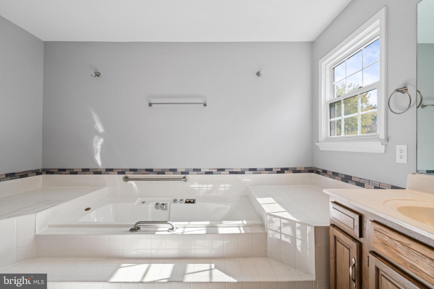 6218 STONEHUNT PL, CLIFTON, Virginia 20124, 4 Bedrooms Bedrooms, ,2 BathroomsBathrooms,Residential,For sale,6218 STONEHUNT PL,VAFX2268978 MLS # VAFX2268978 6218 STONEHUNT PL, CLIFTON, Virginia 20124, 4 Bedrooms Bedrooms, ,2 BathroomsBathrooms,Residential,For sale,6218 STONEHUNT PL,VAFX2268978 MLS # VAFX2268978