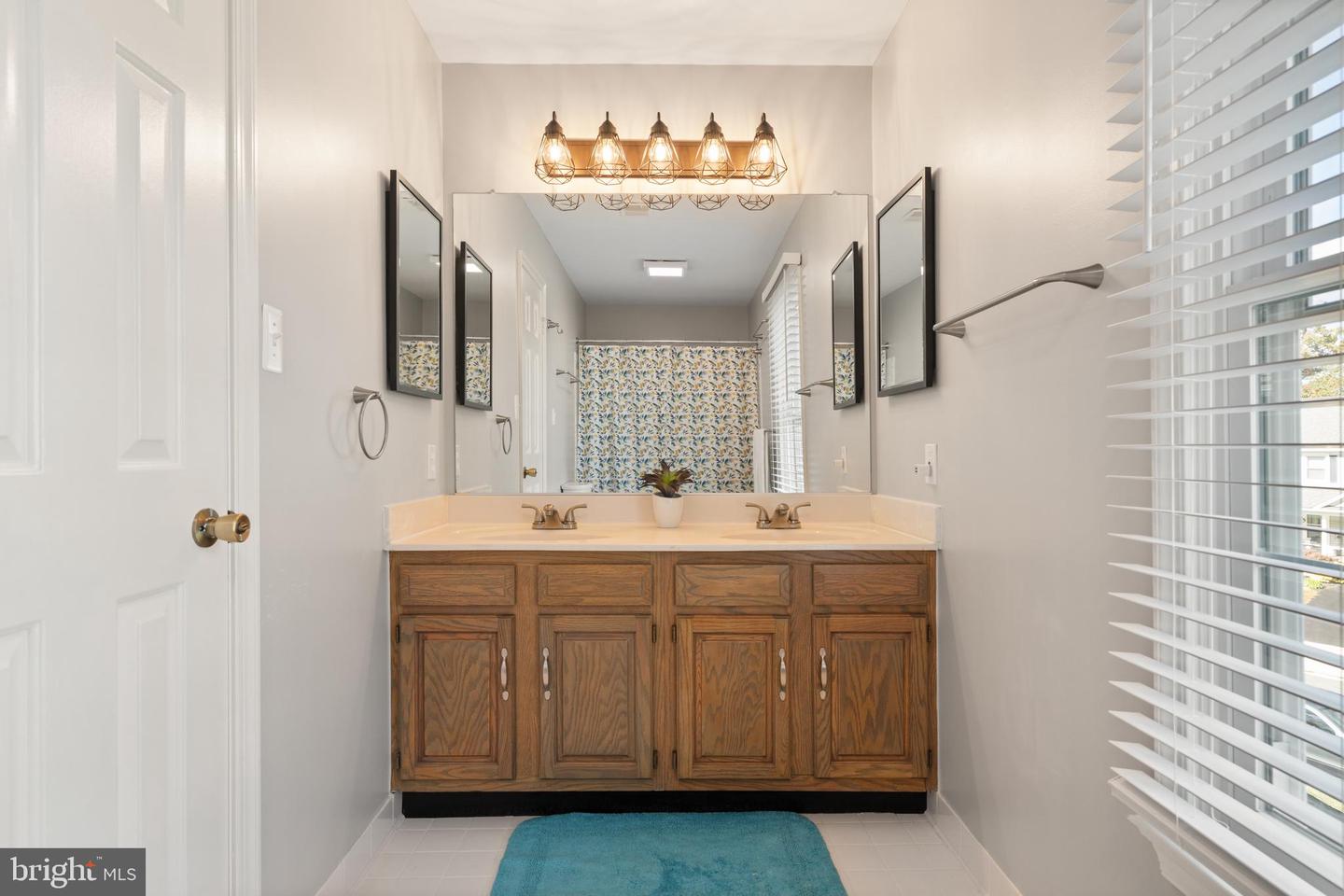 6218 STONEHUNT PL, CLIFTON, Virginia 20124, 4 Bedrooms Bedrooms, ,2 BathroomsBathrooms,Residential,For sale,6218 STONEHUNT PL,VAFX2268978 MLS # VAFX2268978 6218 STONEHUNT PL, CLIFTON, Virginia 20124, 4 Bedrooms Bedrooms, ,2 BathroomsBathrooms,Residential,For sale,6218 STONEHUNT PL,VAFX2268978 MLS # VAFX2268978