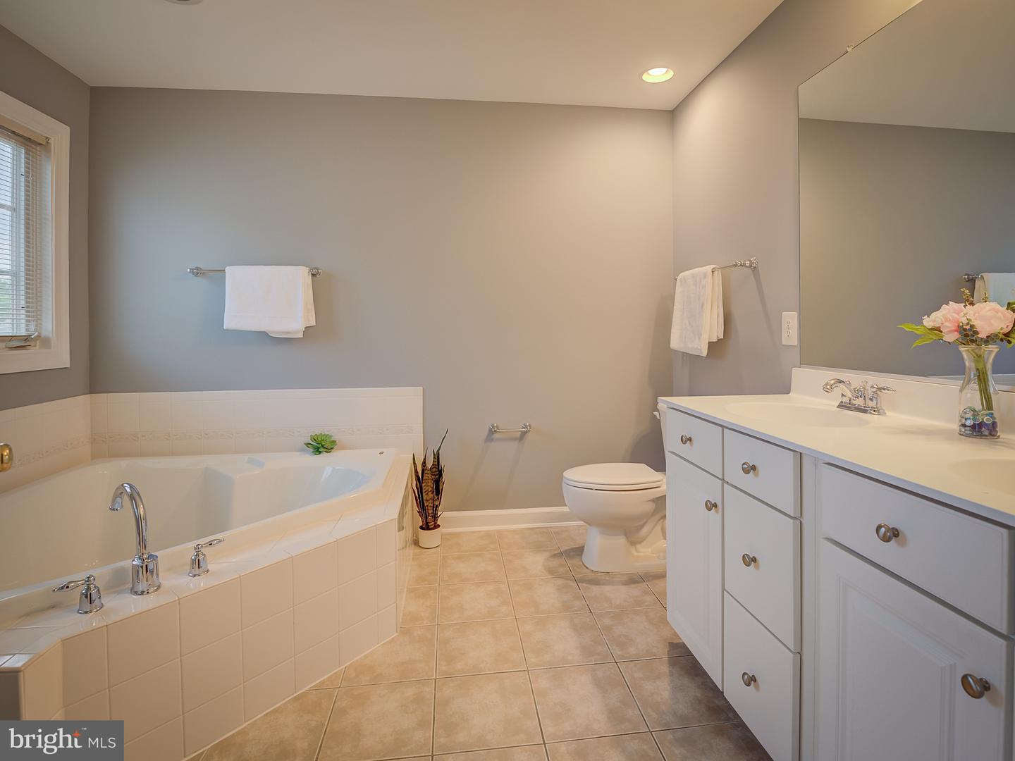 8410 CHAUCER HOUSE CT, LORTON, Virginia 22079, 4 Bedrooms Bedrooms, ,3 BathroomsBathrooms,Residential,For sale,8410 CHAUCER HOUSE CT,VAFX2268240 MLS # VAFX2268240 8410 CHAUCER HOUSE CT, LORTON, Virginia 22079, 4 Bedrooms Bedrooms, ,3 BathroomsBathrooms,Residential,For sale,8410 CHAUCER HOUSE CT,VAFX2268240 MLS # VAFX2268240