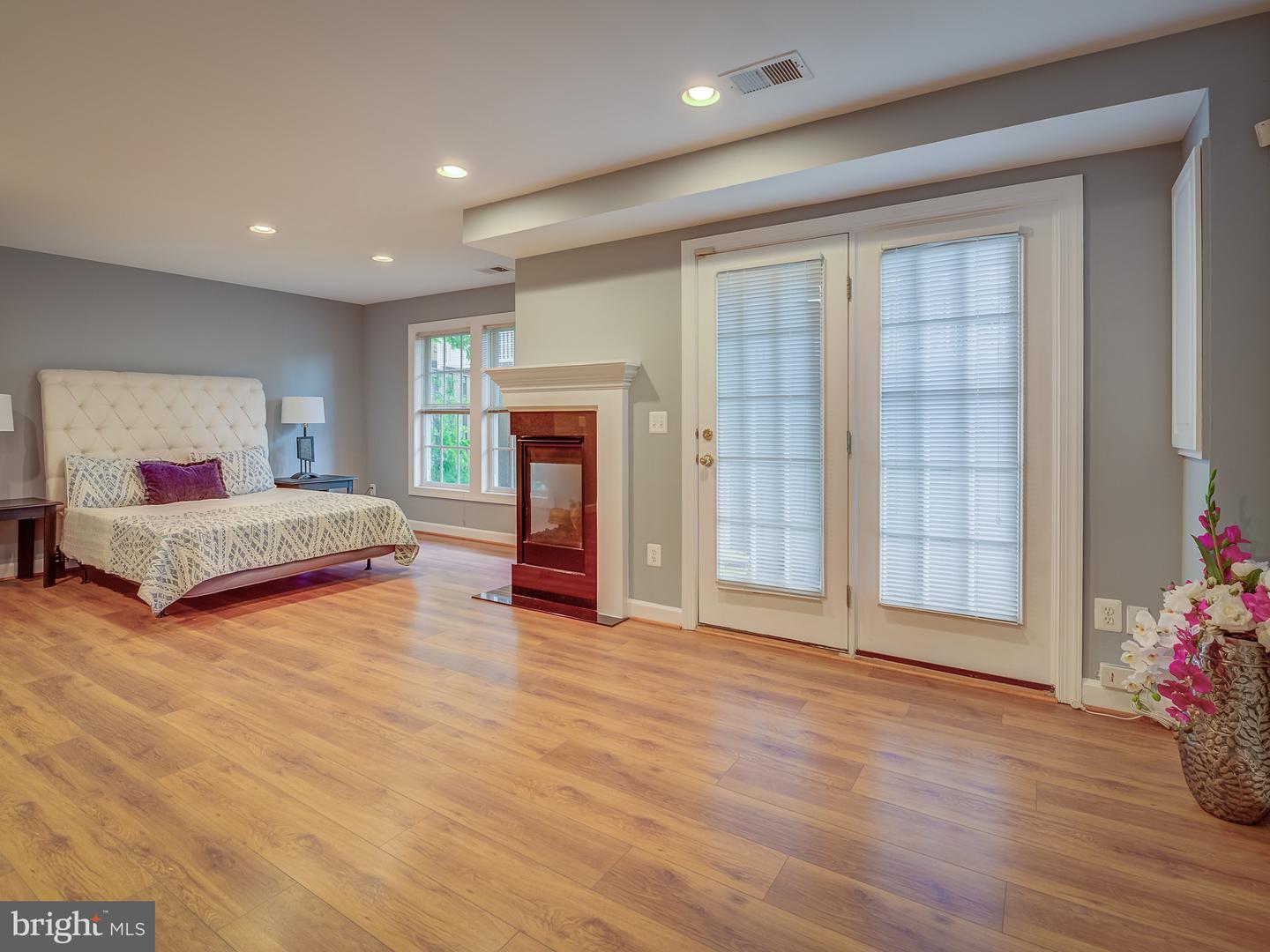 8410 CHAUCER HOUSE CT, LORTON, Virginia 22079, 4 Bedrooms Bedrooms, ,3 BathroomsBathrooms,Residential,For sale,8410 CHAUCER HOUSE CT,VAFX2268240 MLS # VAFX2268240 8410 CHAUCER HOUSE CT, LORTON, Virginia 22079, 4 Bedrooms Bedrooms, ,3 BathroomsBathrooms,Residential,For sale,8410 CHAUCER HOUSE CT,VAFX2268240 MLS # VAFX2268240