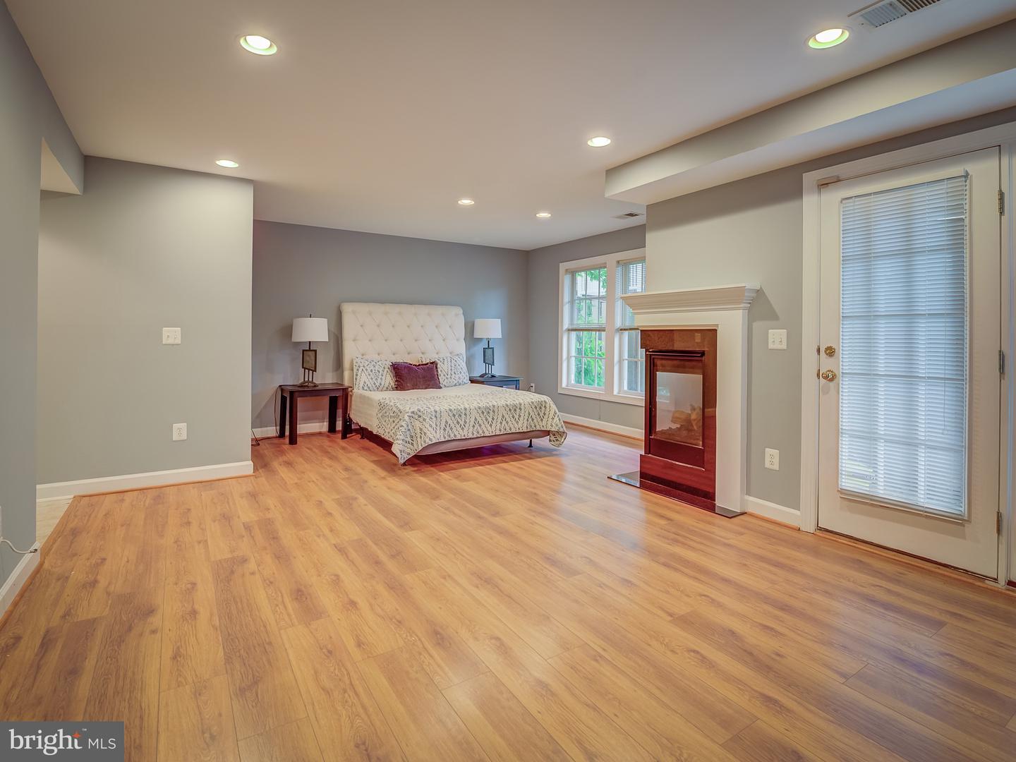 8410 CHAUCER HOUSE CT, LORTON, Virginia 22079, 4 Bedrooms Bedrooms, ,3 BathroomsBathrooms,Residential,For sale,8410 CHAUCER HOUSE CT,VAFX2268240 MLS # VAFX2268240 8410 CHAUCER HOUSE CT, LORTON, Virginia 22079, 4 Bedrooms Bedrooms, ,3 BathroomsBathrooms,Residential,For sale,8410 CHAUCER HOUSE CT,VAFX2268240 MLS # VAFX2268240
