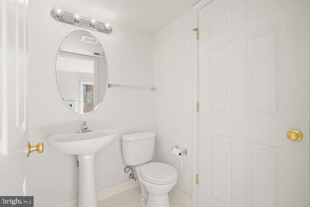 8256 SHANNONS LANDING WAY, LORTON, Virginia 22079, 3 Bedrooms Bedrooms, 11 Rooms Rooms,2 BathroomsBathrooms,Residential,For sale,8256 SHANNONS LANDING WAY,VAFX2268606 MLS # VAFX2268606 8256 SHANNONS LANDING WAY, LORTON, Virginia 22079, 3 Bedrooms Bedrooms, 11 Rooms Rooms,2 BathroomsBathrooms,Residential,For sale,8256 SHANNONS LANDING WAY,VAFX2268606 MLS # VAFX2268606
