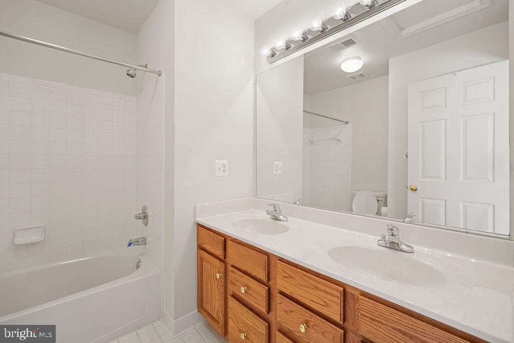 8256 SHANNONS LANDING WAY, LORTON, Virginia 22079, 3 Bedrooms Bedrooms, 11 Rooms Rooms,2 BathroomsBathrooms,Residential,For sale,8256 SHANNONS LANDING WAY,VAFX2268606 MLS # VAFX2268606 8256 SHANNONS LANDING WAY, LORTON, Virginia 22079, 3 Bedrooms Bedrooms, 11 Rooms Rooms,2 BathroomsBathrooms,Residential,For sale,8256 SHANNONS LANDING WAY,VAFX2268606 MLS # VAFX2268606