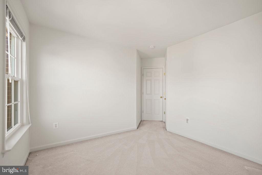 8256 SHANNONS LANDING WAY, LORTON, Virginia 22079, 3 Bedrooms Bedrooms, 11 Rooms Rooms,2 BathroomsBathrooms,Residential,For sale,8256 SHANNONS LANDING WAY,VAFX2268606 MLS # VAFX2268606 8256 SHANNONS LANDING WAY, LORTON, Virginia 22079, 3 Bedrooms Bedrooms, 11 Rooms Rooms,2 BathroomsBathrooms,Residential,For sale,8256 SHANNONS LANDING WAY,VAFX2268606 MLS # VAFX2268606