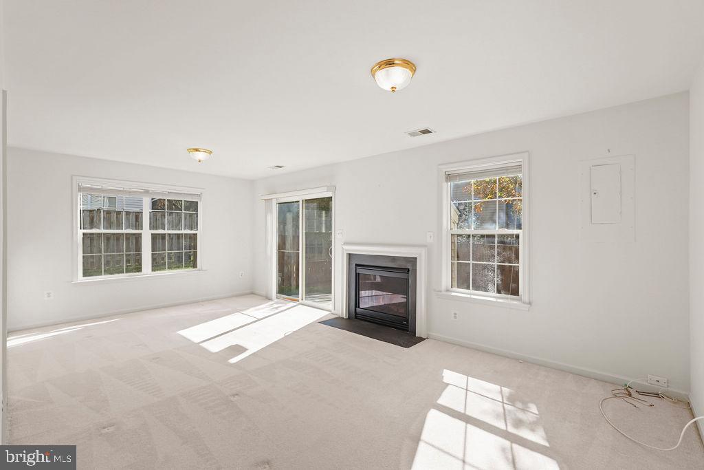8256 SHANNONS LANDING WAY, LORTON, Virginia 22079, 3 Bedrooms Bedrooms, 11 Rooms Rooms,2 BathroomsBathrooms,Residential,For sale,8256 SHANNONS LANDING WAY,VAFX2268606 MLS # VAFX2268606 8256 SHANNONS LANDING WAY, LORTON, Virginia 22079, 3 Bedrooms Bedrooms, 11 Rooms Rooms,2 BathroomsBathrooms,Residential,For sale,8256 SHANNONS LANDING WAY,VAFX2268606 MLS # VAFX2268606