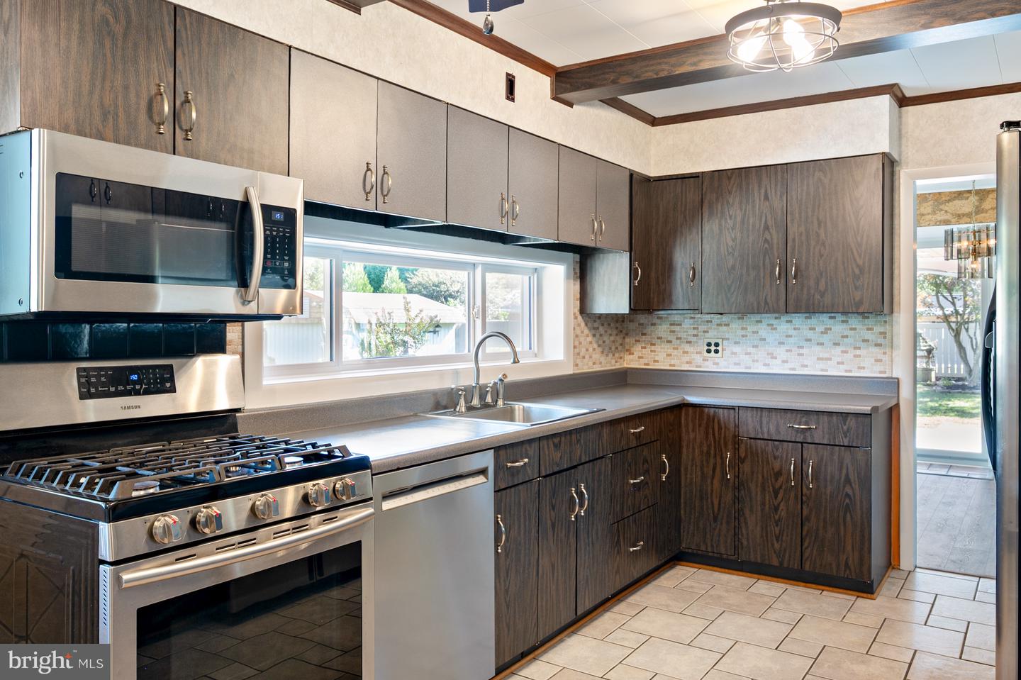 8917 LINTON LN, ALEXANDRIA, Virginia 22308, 3 Bedrooms Bedrooms, ,2 BathroomsBathrooms,Residential,For sale,8917 LINTON LN,VAFX2268506 MLS # VAFX2268506 8917 LINTON LN, ALEXANDRIA, Virginia 22308, 3 Bedrooms Bedrooms, ,2 BathroomsBathrooms,Residential,For sale,8917 LINTON LN,VAFX2268506 MLS # VAFX2268506