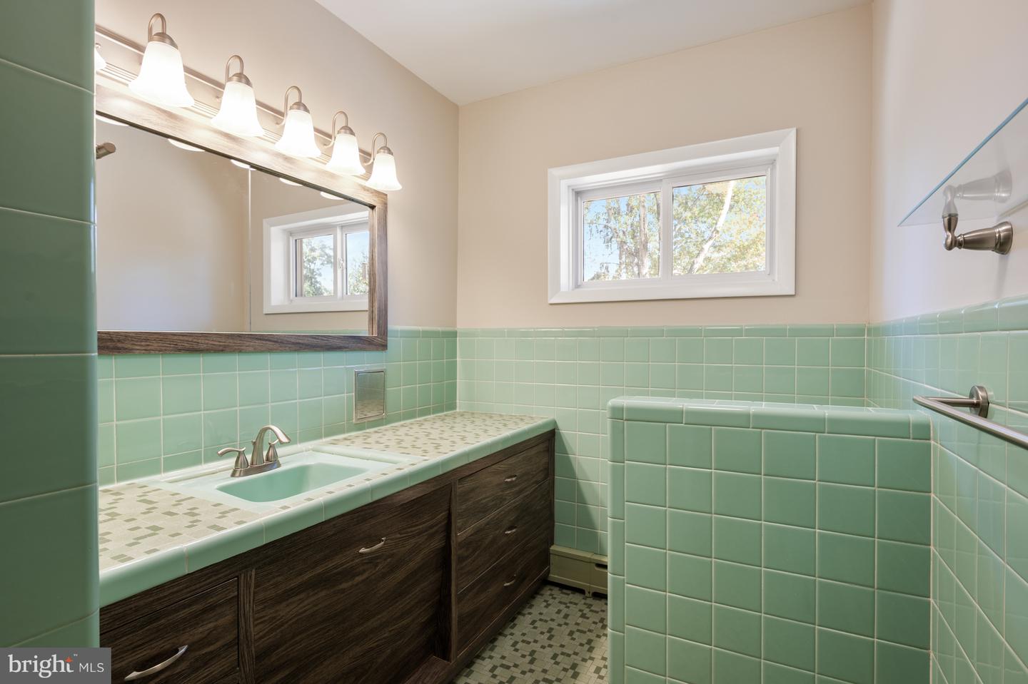 8917 LINTON LN, ALEXANDRIA, Virginia 22308, 3 Bedrooms Bedrooms, ,2 BathroomsBathrooms,Residential,For sale,8917 LINTON LN,VAFX2268506 MLS # VAFX2268506 8917 LINTON LN, ALEXANDRIA, Virginia 22308, 3 Bedrooms Bedrooms, ,2 BathroomsBathrooms,Residential,For sale,8917 LINTON LN,VAFX2268506 MLS # VAFX2268506