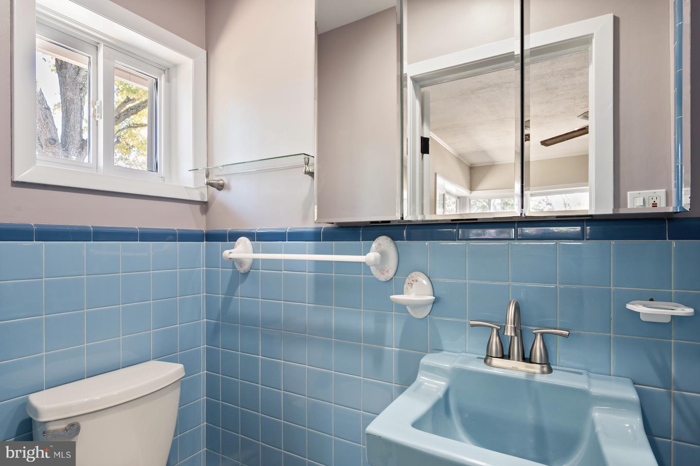 8917 LINTON LN, ALEXANDRIA, Virginia 22308, 3 Bedrooms Bedrooms, ,2 BathroomsBathrooms,Residential,For sale,8917 LINTON LN,VAFX2268506 MLS # VAFX2268506 8917 LINTON LN, ALEXANDRIA, Virginia 22308, 3 Bedrooms Bedrooms, ,2 BathroomsBathrooms,Residential,For sale,8917 LINTON LN,VAFX2268506 MLS # VAFX2268506
