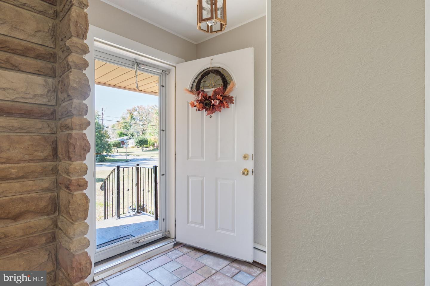 8917 LINTON LN, ALEXANDRIA, Virginia 22308, 3 Bedrooms Bedrooms, ,2 BathroomsBathrooms,Residential,For sale,8917 LINTON LN,VAFX2268506 MLS # VAFX2268506 8917 LINTON LN, ALEXANDRIA, Virginia 22308, 3 Bedrooms Bedrooms, ,2 BathroomsBathrooms,Residential,For sale,8917 LINTON LN,VAFX2268506 MLS # VAFX2268506