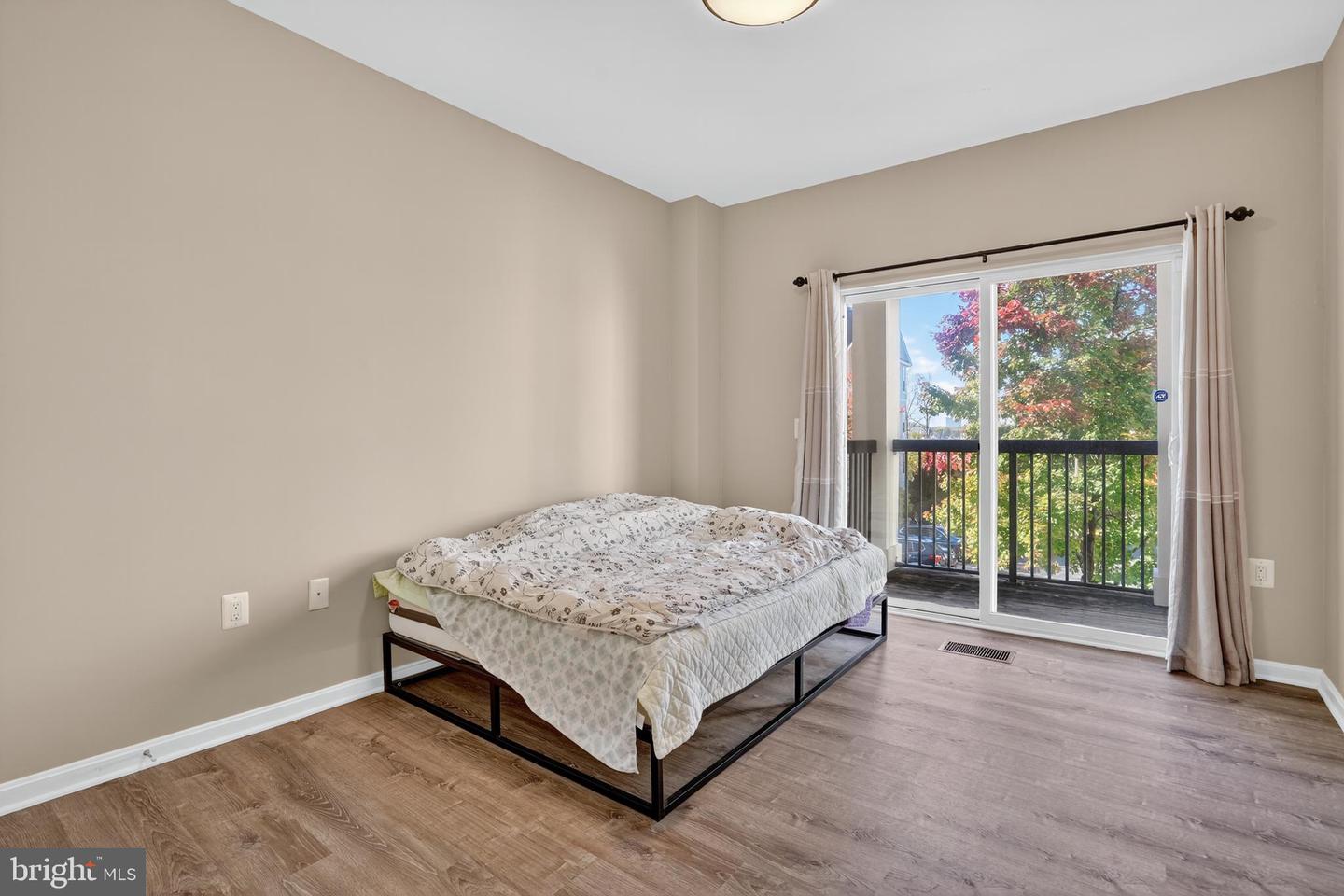 11319 ARISTOTLE DR #3-106, FAIRFAX, Virginia 22030, 2 Bedrooms Bedrooms, ,2 BathroomsBathrooms,Residential,For sale,11319 ARISTOTLE DR #3-106,VAFX2268738 MLS # VAFX2268738