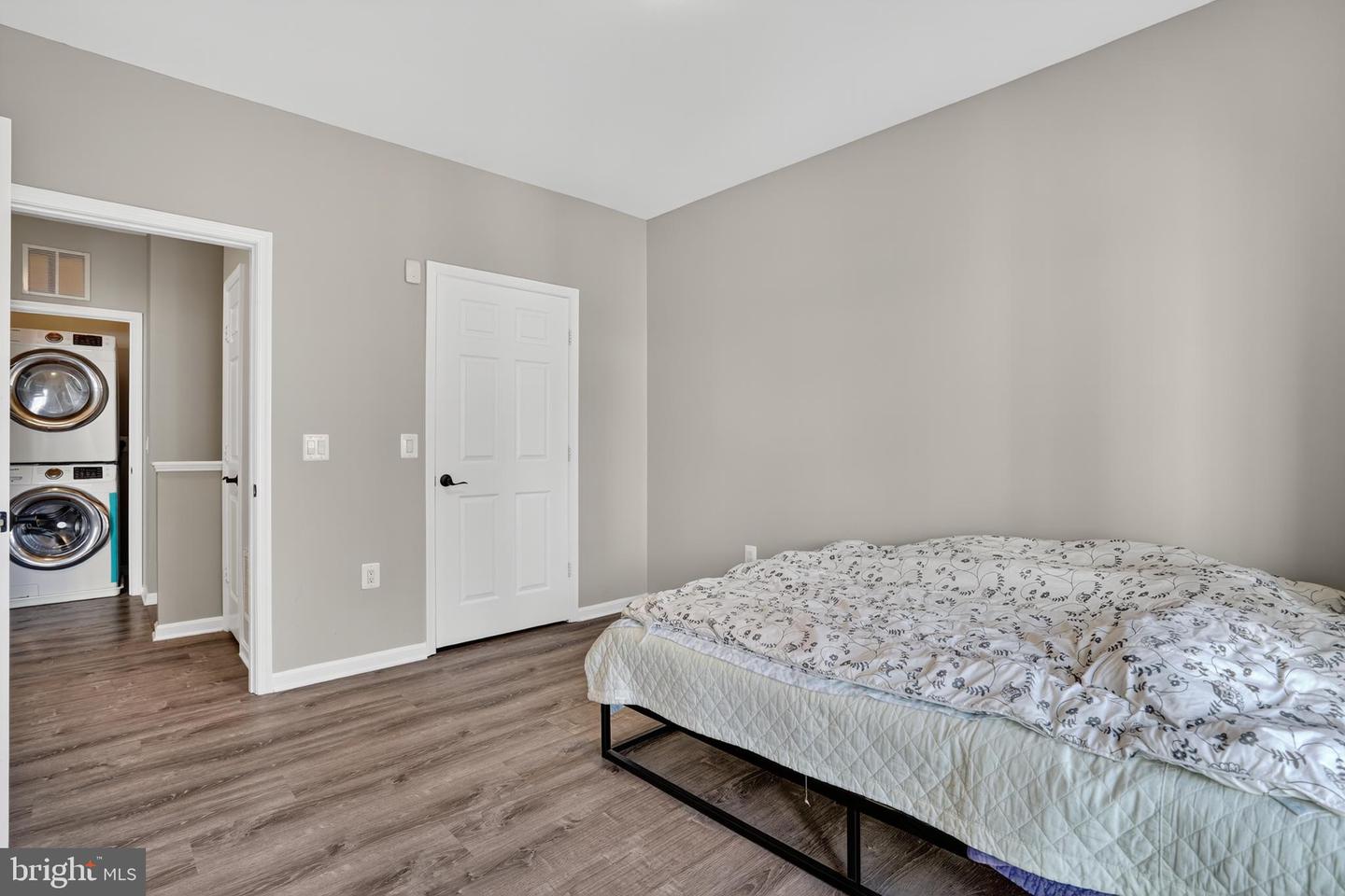 11319 ARISTOTLE DR #3-106, FAIRFAX, Virginia 22030, 2 Bedrooms Bedrooms, ,2 BathroomsBathrooms,Residential,For sale,11319 ARISTOTLE DR #3-106,VAFX2268738 MLS # VAFX2268738