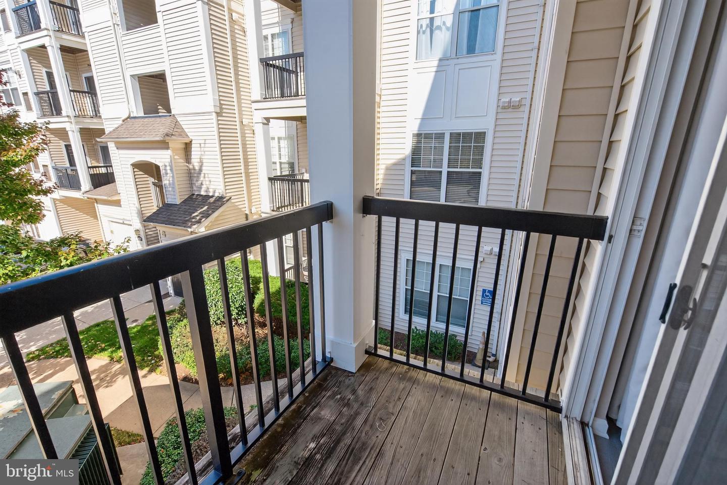 11319 ARISTOTLE DR #3-106, FAIRFAX, Virginia 22030, 2 Bedrooms Bedrooms, ,2 BathroomsBathrooms,Residential,For sale,11319 ARISTOTLE DR #3-106,VAFX2268738 MLS # VAFX2268738