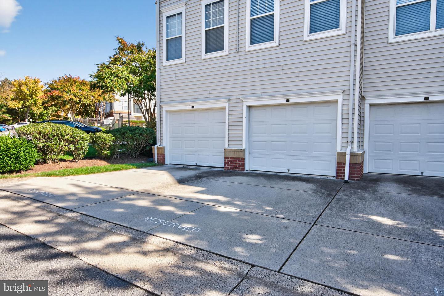 11319 ARISTOTLE DR #3-106, FAIRFAX, Virginia 22030, 2 Bedrooms Bedrooms, ,2 BathroomsBathrooms,Residential,For sale,11319 ARISTOTLE DR #3-106,VAFX2268738 MLS # VAFX2268738