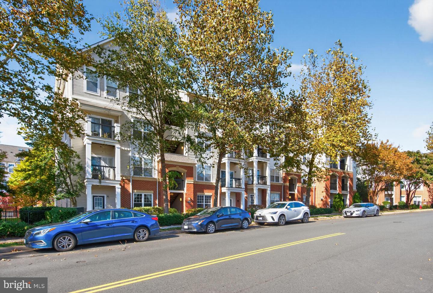 11319 ARISTOTLE DR #3-106, FAIRFAX, Virginia 22030, 2 Bedrooms Bedrooms, ,2 BathroomsBathrooms,Residential,For sale,11319 ARISTOTLE DR #3-106,VAFX2268738 MLS # VAFX2268738
