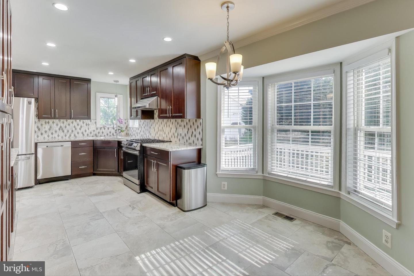5337 BOX TURTLE CT, WOODBRIDGE, Virginia 22193, 5 Bedrooms Bedrooms, ,3 BathroomsBathrooms,Residential,For sale,5337 BOX TURTLE CT,VAPW2104632 MLS # VAPW2104632 5337 BOX TURTLE CT, WOODBRIDGE, Virginia 22193, 5 Bedrooms Bedrooms, ,3 BathroomsBathrooms,Residential,For sale,5337 BOX TURTLE CT,VAPW2104632 MLS # VAPW2104632