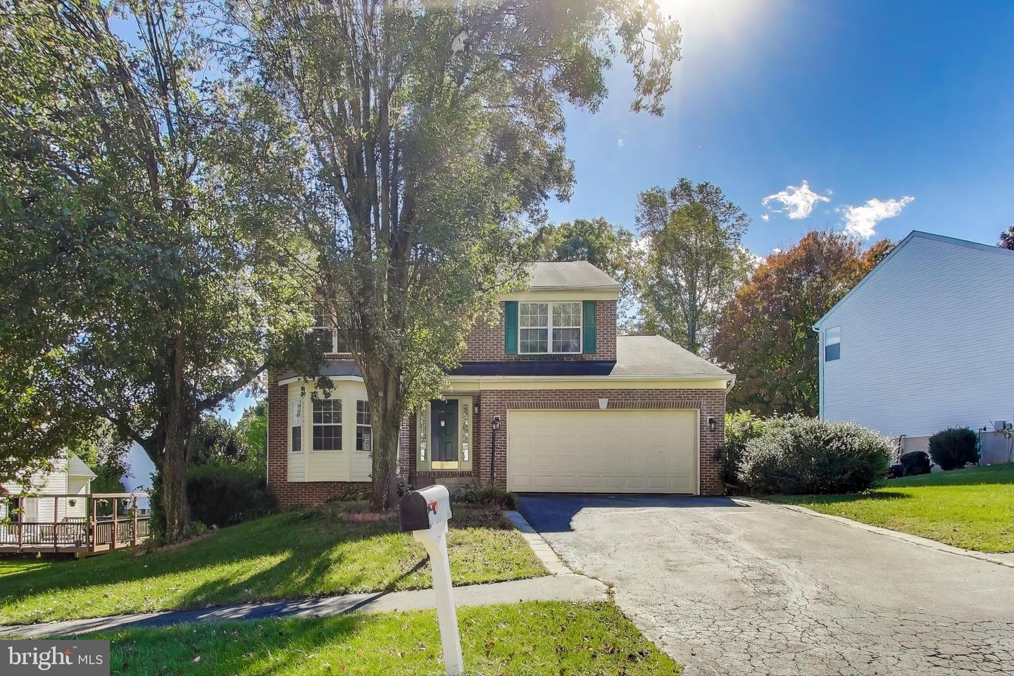 5337 BOX TURTLE CT, WOODBRIDGE, Virginia 22193, 5 Bedrooms Bedrooms, ,3 BathroomsBathrooms,Residential,For sale,5337 BOX TURTLE CT,VAPW2104632 MLS # VAPW2104632 5337 BOX TURTLE CT, WOODBRIDGE, Virginia 22193, 5 Bedrooms Bedrooms, ,3 BathroomsBathrooms,Residential,For sale,5337 BOX TURTLE CT,VAPW2104632 MLS # VAPW2104632