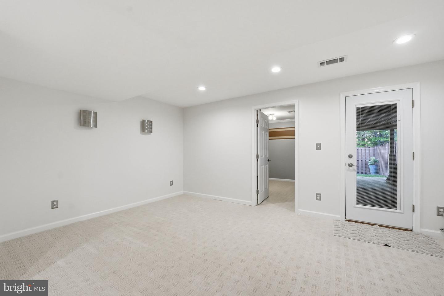 15739 VIEWPOINT CIR, DUMFRIES, Virginia 22025, 4 Bedrooms Bedrooms, ,2 BathroomsBathrooms,Residential,For sale,15739 VIEWPOINT CIR,VAPW2104928 MLS # VAPW2104928 15739 VIEWPOINT CIR, DUMFRIES, Virginia 22025, 4 Bedrooms Bedrooms, ,2 BathroomsBathrooms,Residential,For sale,15739 VIEWPOINT CIR,VAPW2104928 MLS # VAPW2104928