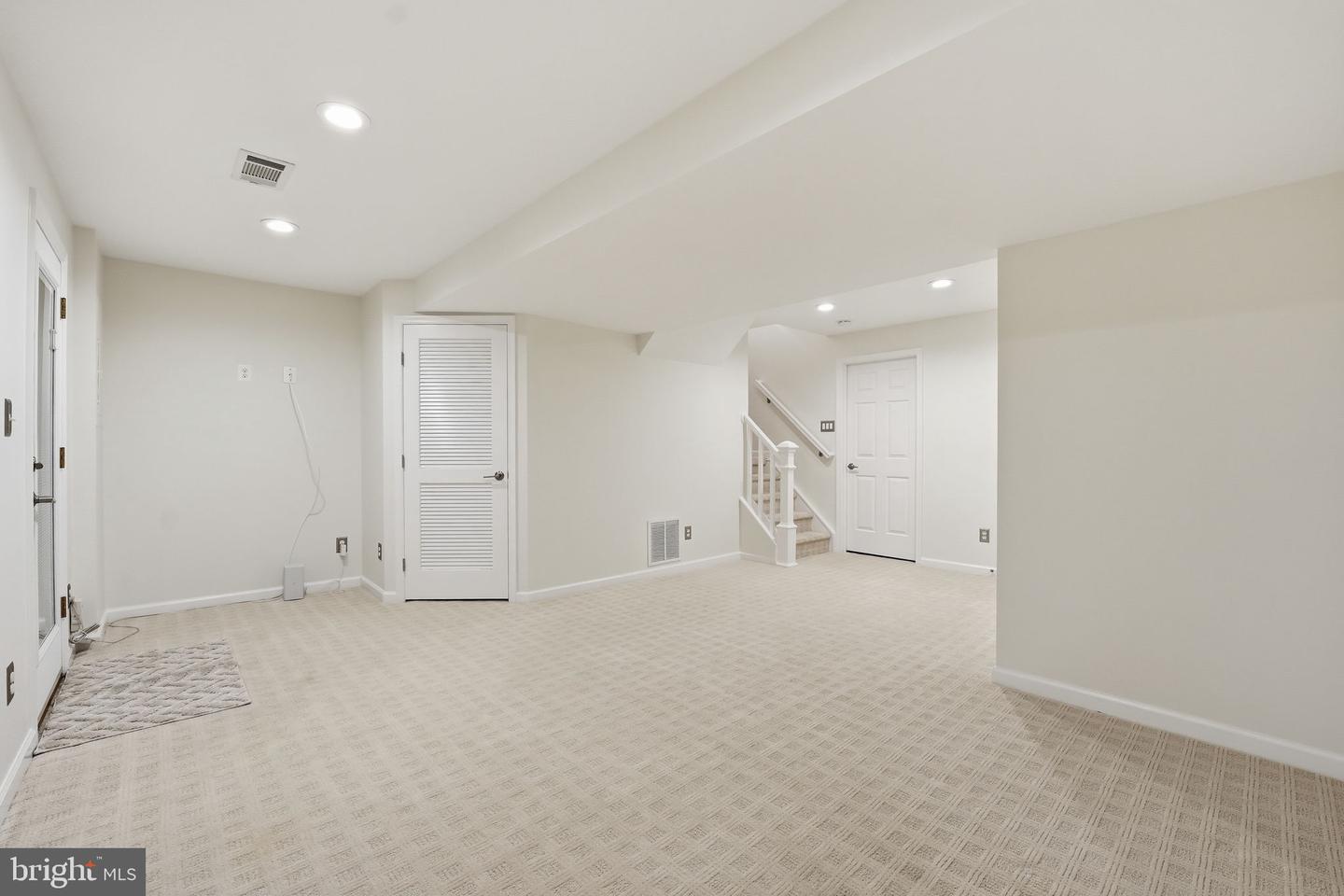 15739 VIEWPOINT CIR, DUMFRIES, Virginia 22025, 4 Bedrooms Bedrooms, ,2 BathroomsBathrooms,Residential,For sale,15739 VIEWPOINT CIR,VAPW2104928 MLS # VAPW2104928 15739 VIEWPOINT CIR, DUMFRIES, Virginia 22025, 4 Bedrooms Bedrooms, ,2 BathroomsBathrooms,Residential,For sale,15739 VIEWPOINT CIR,VAPW2104928 MLS # VAPW2104928
