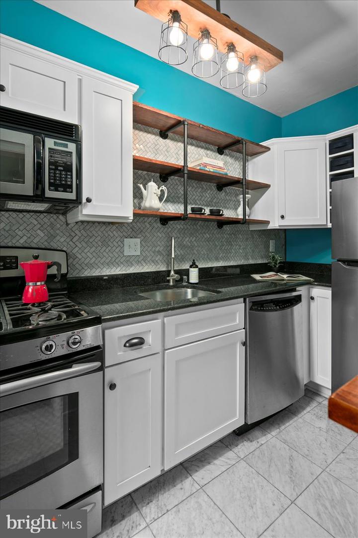 3616 CONNECTICUT AVE NW #207, WASHINGTON, District Of Columbia 20008, 1 Bedroom Bedrooms, ,1 BathroomBathrooms,Residential,For sale,3616 CONNECTICUT AVE NW #207,DCDC2224788 MLS # DCDC2224788