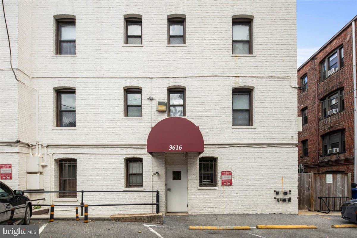 3616 CONNECTICUT AVE NW #207, WASHINGTON, District Of Columbia 20008, 1 Bedroom Bedrooms, ,1 BathroomBathrooms,Residential,For sale,3616 CONNECTICUT AVE NW #207,DCDC2224788 MLS # DCDC2224788
