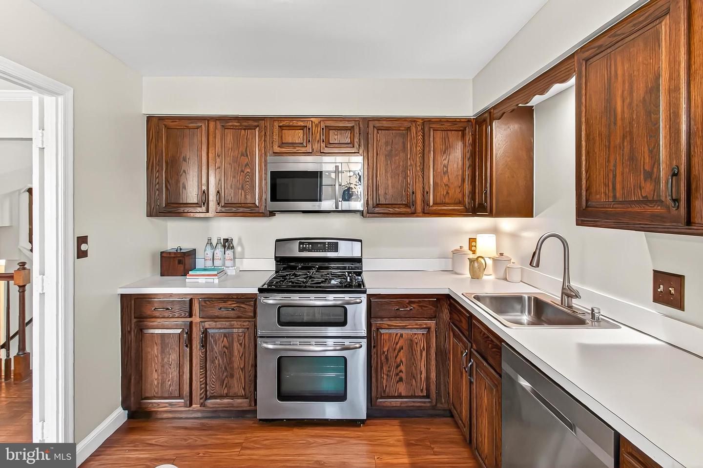 805 GREEN ST, ALEXANDRIA, Virginia 22314, 4 Bedrooms Bedrooms, ,3 BathroomsBathrooms,Residential,For sale,805 GREEN ST,VAAX2050342 MLS # VAAX2050342 805 GREEN ST, ALEXANDRIA, Virginia 22314, 4 Bedrooms Bedrooms, ,3 BathroomsBathrooms,Residential,For sale,805 GREEN ST,VAAX2050342 MLS # VAAX2050342