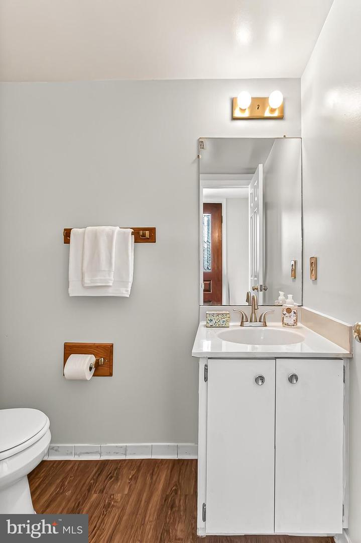 805 GREEN ST, ALEXANDRIA, Virginia 22314, 4 Bedrooms Bedrooms, ,3 BathroomsBathrooms,Residential,For sale,805 GREEN ST,VAAX2050342 MLS # VAAX2050342 805 GREEN ST, ALEXANDRIA, Virginia 22314, 4 Bedrooms Bedrooms, ,3 BathroomsBathrooms,Residential,For sale,805 GREEN ST,VAAX2050342 MLS # VAAX2050342