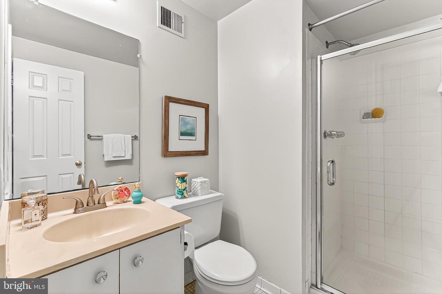 805 GREEN ST, ALEXANDRIA, Virginia 22314, 4 Bedrooms Bedrooms, ,3 BathroomsBathrooms,Residential,For sale,805 GREEN ST,VAAX2050342 MLS # VAAX2050342 805 GREEN ST, ALEXANDRIA, Virginia 22314, 4 Bedrooms Bedrooms, ,3 BathroomsBathrooms,Residential,For sale,805 GREEN ST,VAAX2050342 MLS # VAAX2050342