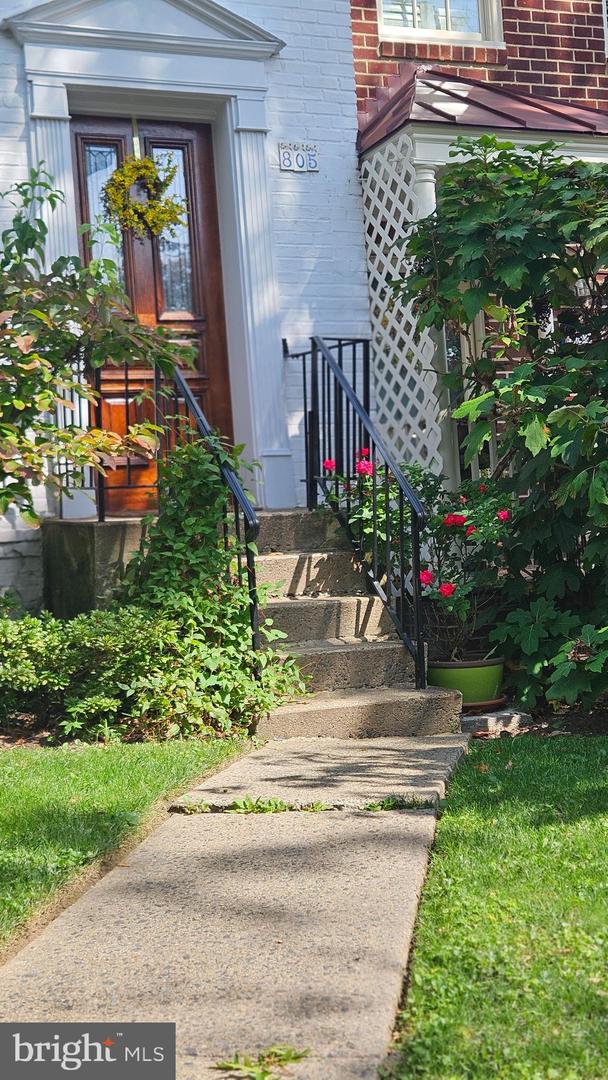 805 GREEN ST, ALEXANDRIA, Virginia 22314, 4 Bedrooms Bedrooms, ,3 BathroomsBathrooms,Residential,For sale,805 GREEN ST,VAAX2050342 MLS # VAAX2050342 805 GREEN ST, ALEXANDRIA, Virginia 22314, 4 Bedrooms Bedrooms, ,3 BathroomsBathrooms,Residential,For sale,805 GREEN ST,VAAX2050342 MLS # VAAX2050342
